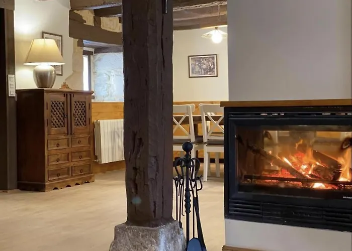 Rural El Molino De بيت للعطل Butrera